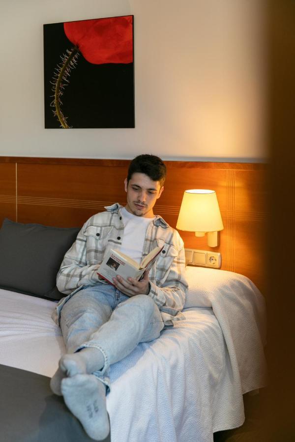 Aparthotel Cal Marçal Puig-reig Dış mekan fotoğraf